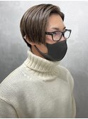 お洒落8：2分けサイドパート×ハイライトカラーシルキーベージュ