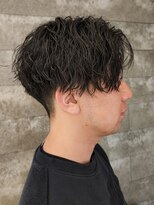 ヒュイル バイ ニアウ(Hwyl by Niau)&nbsp;メンズマッシュパーマツイストスパイラルパーマニュアンスパーマ