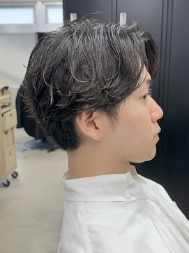 フイ 代々木(Hui) メンズ/アップバング/ツーブロックマッシュ/束感ショート波巻き