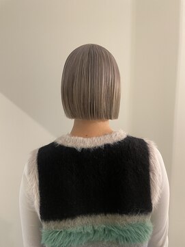 ユニコ(unico) ダブルカラー/リタッチブリーチ/ボブ