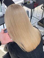 ロイス 神宮前(ROIS) ケアブリーチ/ミルクティーベージュ/髪質改善トリートメント/