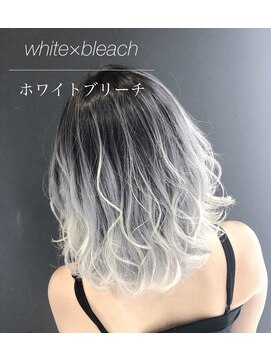 アンジェ(Ange) シルバー、グラデーション、ホワイトブリーチ、イルミナカラー