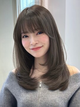 ノイカーム(noi Calm) 顔周りレイヤーカットくびれヘアミルクティーベージュカラー