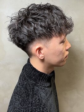 ディスイズバーバーサード(THIS IS BARBER 3rd) フェードカット マッシュ 刈り上げショート