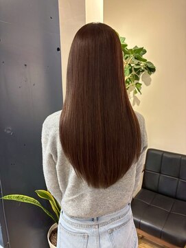 アカラ(acala) レイヤーカット【20代30代/イルミナカラー/縮毛矯正/髪質改善】