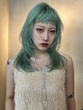 原宿/ウルフカット レイヤー デザインカラー ルーツカラー   