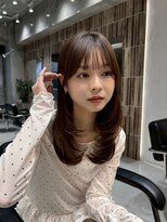 ファルベ(Farbe)&nbsp;大人ガーリーダークアッシュ似合わせカットメディアムレイヤー