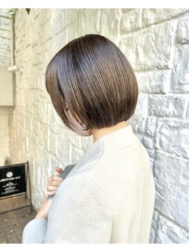 ラミ(L'ami) 《吉田光ノ丞》丸いミニボブ/ブラウングレージュ