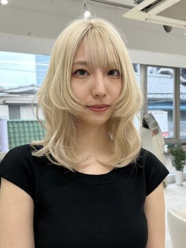 イェッカ パビル(YECCA pabil) ハイトーンベージュ