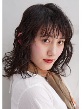 エテバイリリア(ete by LILIA.) ウェットウェーブ