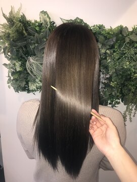 アールサロン アオヤマ(Rr SALON AOYAMA) クリスタルミネコラカラー