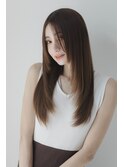 ストレート×レイヤーで、朝のスタイリングも楽々!