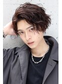 ミディアム 前下がりマッシュセンターパート ツイストスパイラル