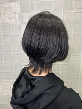 トリエラ(TRIELA) ショートウルフ