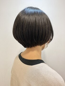 レンジシキチジョウジ (RENJISHI KICHIJOJI) 前上がりショートボブ【RENJISHI 宮本】