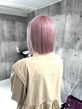 ワンズクロエ 原宿店(ONE's Chloe) ホワイトピンク/くびれヘア/ツートーンカラー