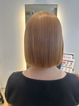 エム バイ ブローチェ(em by BROCHE) ピンクベージュ