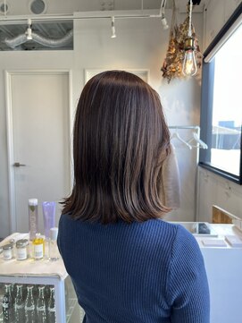 ロカ 表参道(loka) イメチェン/外ハネ [表参道/ハイライト/インナーカラー]