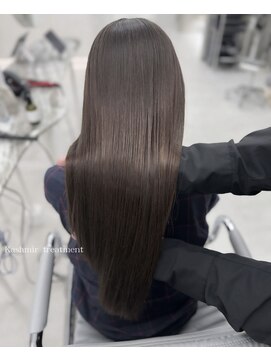 ヒン(HIN) サラ艶トリートメント