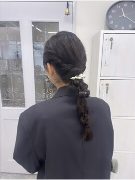 アチェロ(Acero.) 編み下ろしパーティヘア!!