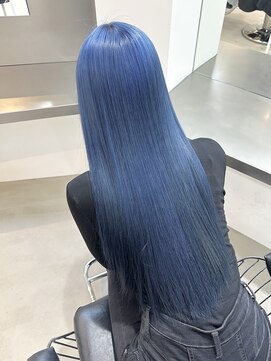 ラック 表参道(LUCK) ブルー/ネイビーブルー/レイヤー/ブリーチ/ケアブリーチ/20代