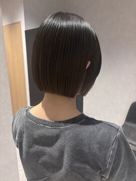 コンフィー(comfy) 【comfy 佐藤】切りっぱなしボブ【草加/谷塚美容室】
