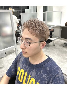 キートス(Kiitos) 短髪ミルクティーパーマ