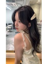 ロンドルピナス 小倉(Lond Lupinus) ミディアムレイヤーカット/似合わせカット/大人ガーリー/20代