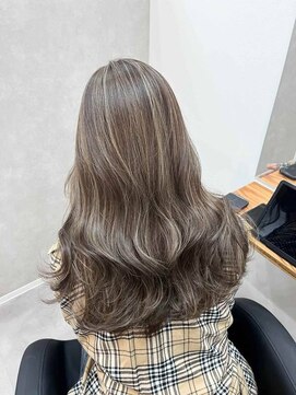 ウキ(uki) ハイライト 髪質改善