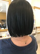 クィーンズ&nbsp;ツヤ感ストレートボブ