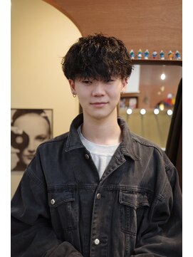 エディ(Edy) メンズマッシュ波巻きスパイラルパーマケアパーマ眉毛カット岡山