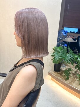 ヒビヲ(HIBIO) 切りっぱなしボブタッセルボブブリーチカラーラベンダーベージュ