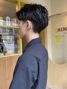 ヒントステーション(HINTSTATION) 〈浅草 半個室〉メンズセンターパート×毛流れアクティブパーマ