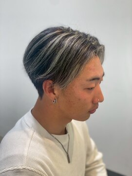 アース 常盤平店(HAIR & MAKE EARTH) 【ホワイトハイライト×センターパート】立体感抜群の韓国風◎