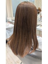 ゼル イオンタウン名西(ZELE)&nbsp;【乾かすだけでサラツヤ】艶髪ストレート×まろやかベージュ