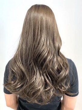 クアトログランシュ 水戸店(QUATRO×GranCieux) ミルキーベージュ