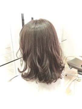 コタカ ドュピュイ イチキュウロクゴ(Cotaca depuis1965) ふわり