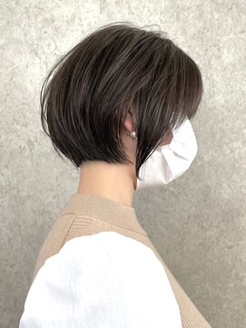 エリマ 調布(elima) ショートボブ イルミナカラー アッシュベージュカラー20代30代