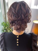 ラボー ノースプラザ店(LA'BO)&nbsp;【ヘアセット・結婚式・成人式・卒業式】下目でふわふわまとめ髪