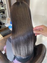 インス(ensue)&nbsp;20代30代大人可愛い髪質改善カラーアッシュグレージュ透明感