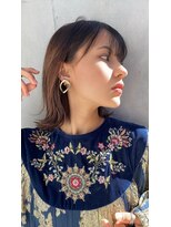 サングース(Sungoose)&nbsp;ミディアムヘア暗めカラーデザインカラーフェイスフレーミング