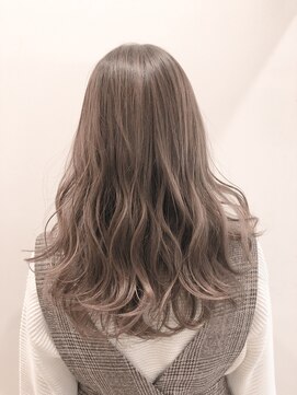 ホワイトプラス(white+) 透明感×ベージュ×ラテカラー☆