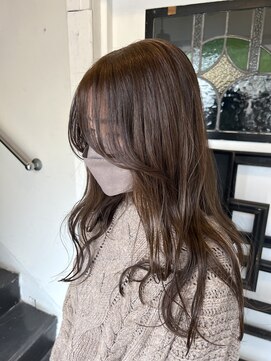 ラクレ(d.la cle) ナチュラルオリーブグレージュとゆるウェーブ【ラクレ/西大分】