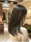 ダークグレージュ ロングレイヤーカット 顔まわりレイヤー 銀座