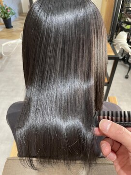 ライツ 富士店(ReiZ) 【ReiZ富士】暗髪アルカリ酸熱