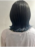 毛先はブルー★秋山