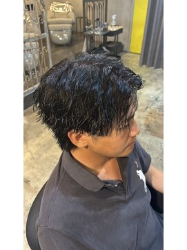 ルーメン 岐阜(ROOO MEN) メンズマッシュウルフツーブロックツイストスパイラルパーマ