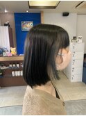 黒髪ミディアム