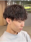アップバングツーブロックバーバーフェードツイストメッシュ
