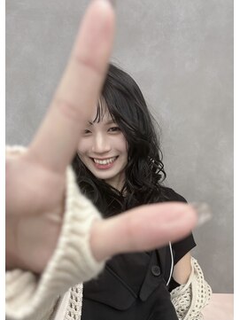 ニジュウサンド ナダーン(23° NADAUN) ウェーブヘア